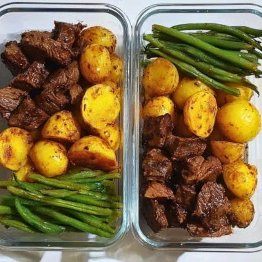 Delicious Garlic Balsamic Steak Bites served in a stylish dish