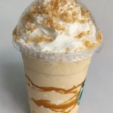 Starbucks Grande Caramel Ribbon Crunch Cream drink from TikTok @foodies247