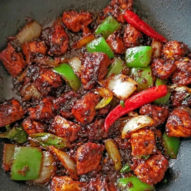 Delicious easy black pepper chicken dish served on a plate.